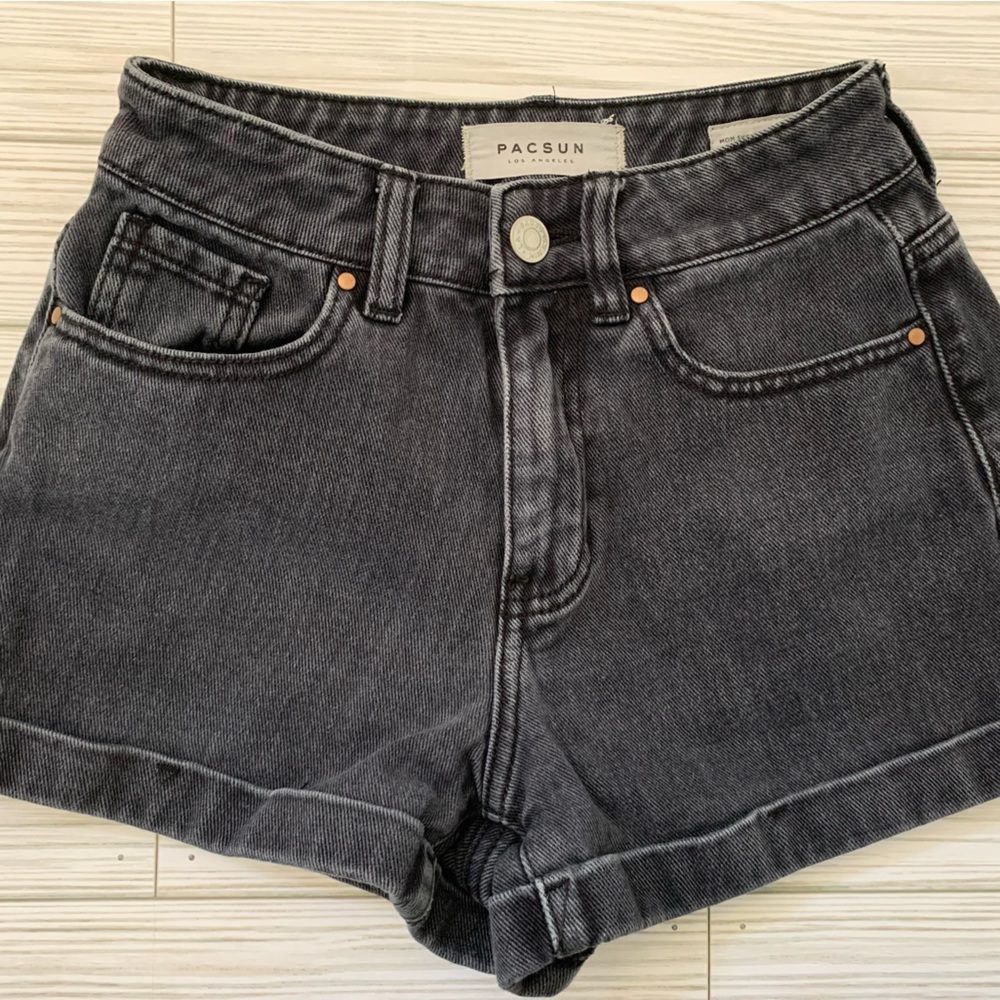 PacSun Eco Black Denim Mom Shorts size 22